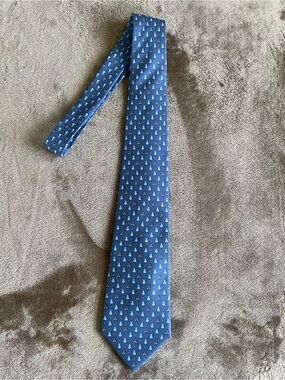 Salvatore Ferragamo Silk Tie Blue Bee Motif Made in Italy
